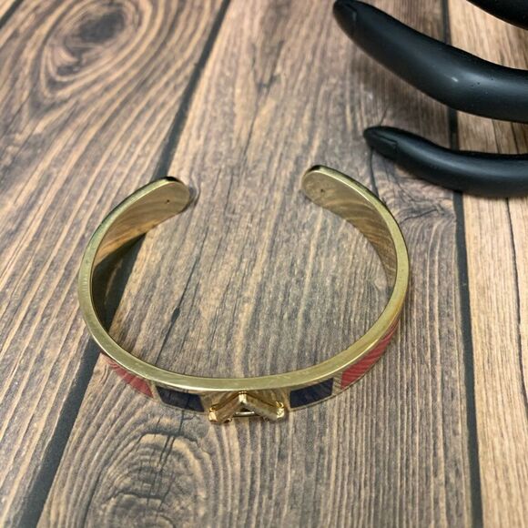 C Wonder Enameled Initial A Bracelet - Picture 2 of 3